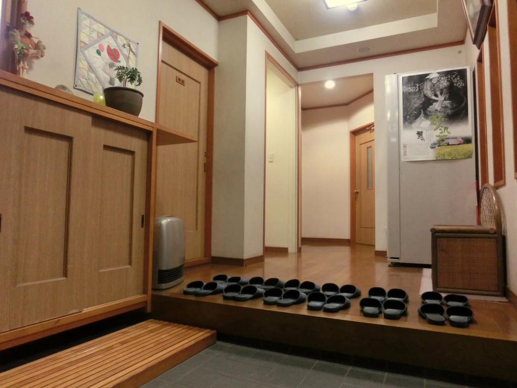 Oyado Uemasa Hotel Nozawaonsen Bagian luar foto